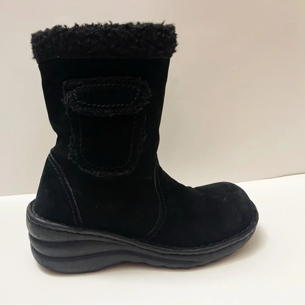 Vintage Y2K American Eagle Outfitters Black Suede Boots Winter Ski Casual